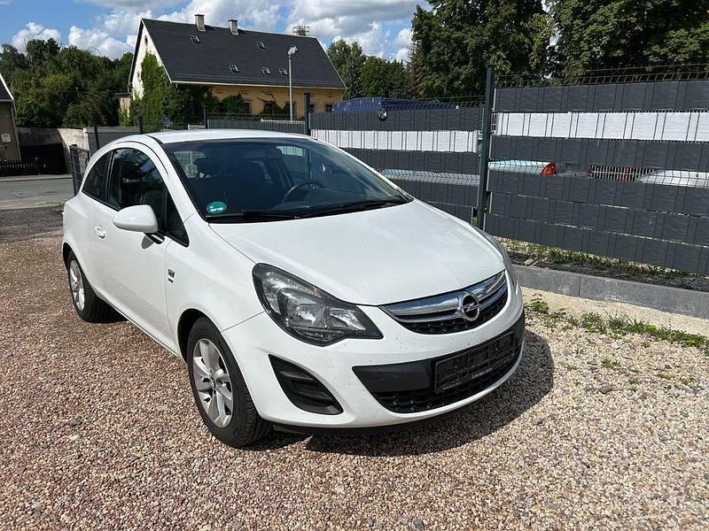 Weiß Gebraucht 2014 Opel Corsa Energy Kleinwagen | 3.999 € (Fairer Preis) - Bild 1/4