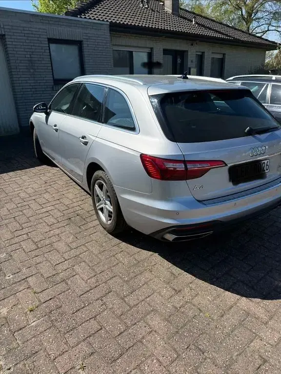 Usata Audi A4 163 CV (119 kW) 2020 Argento Station wagon