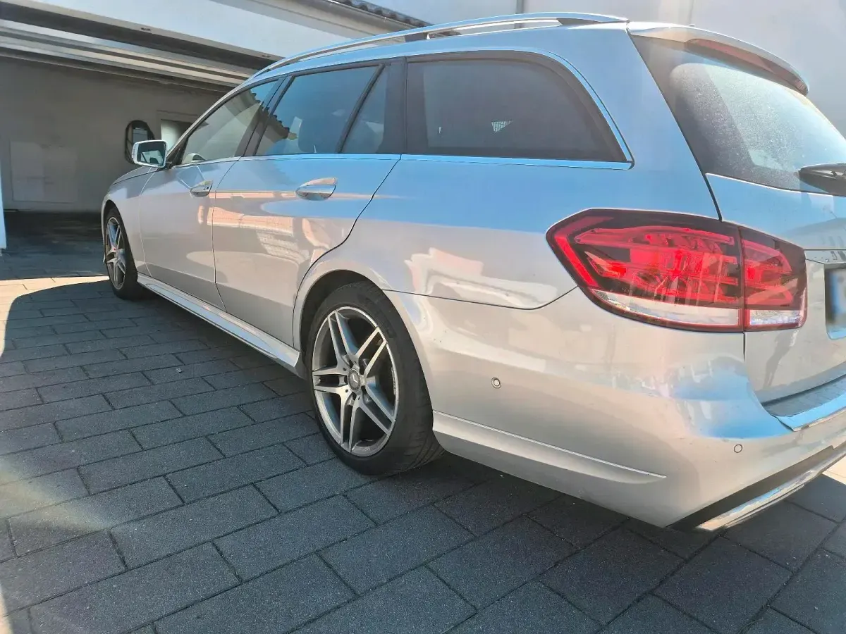 Gebraucht Mercedes E400 AMG line 333 PS (244 kW) 2015 Silber Kombi