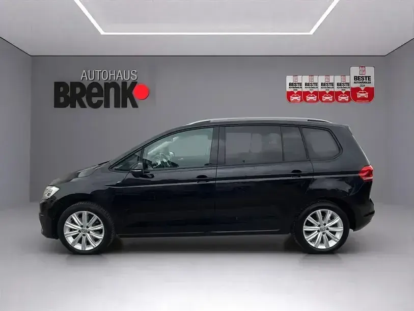Gebraucht VW Touran Join 150 PS (110 kW) 2019 Deep black perleffekt Van / Kleinbus