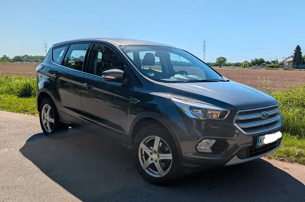 Occasion Ford Kuga 120 ch (88 kW) 2019 Gris SUV