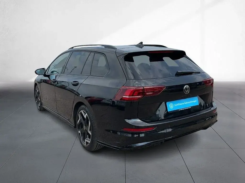 Gebraucht VW Golf VIII R-line 150 PS (110 kW) 2025 Schwarz Kombi