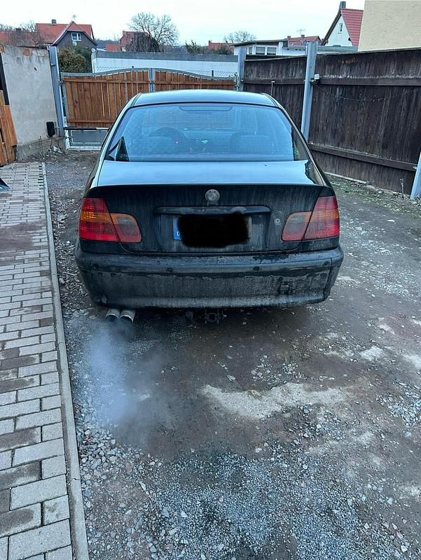 Gebraucht BMW 318 M Sport 116 PS (85 kW) 2003 Schwarz Limousine