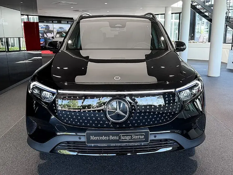 Gebraucht Mercedes EQB350 Night 214 kW (292 PS) 2025 Schwarz SUV