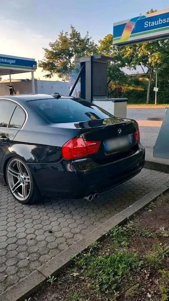 Gebraucht BMW 325 M Performance 197 PS (144 kW) 2009 Schwarz Limousine