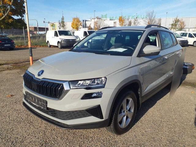 Stahlgrau Gebraucht 2022 Skoda Karoq Style SUV | 25.660 € (Fairer Preis) - Bild 1/4