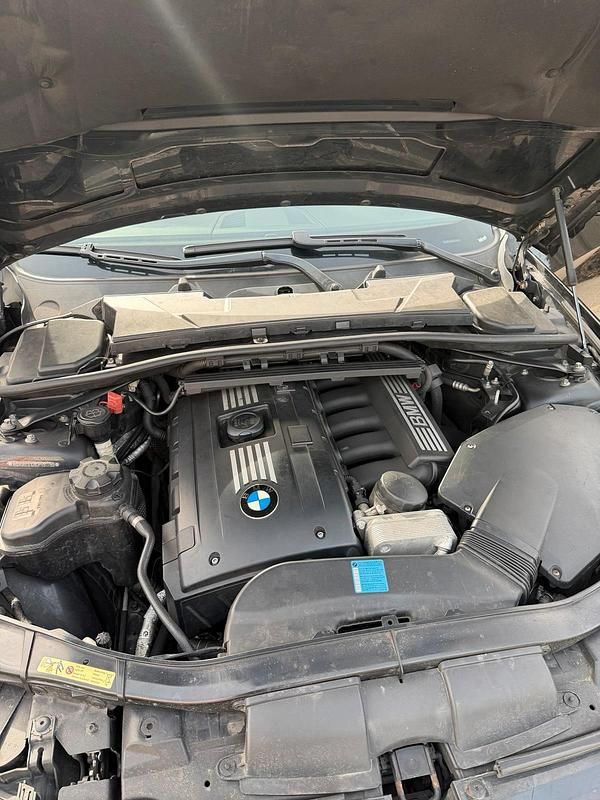 Gebraucht BMW 325 218 PS (160 kW) 2008 Schwarz Coupé