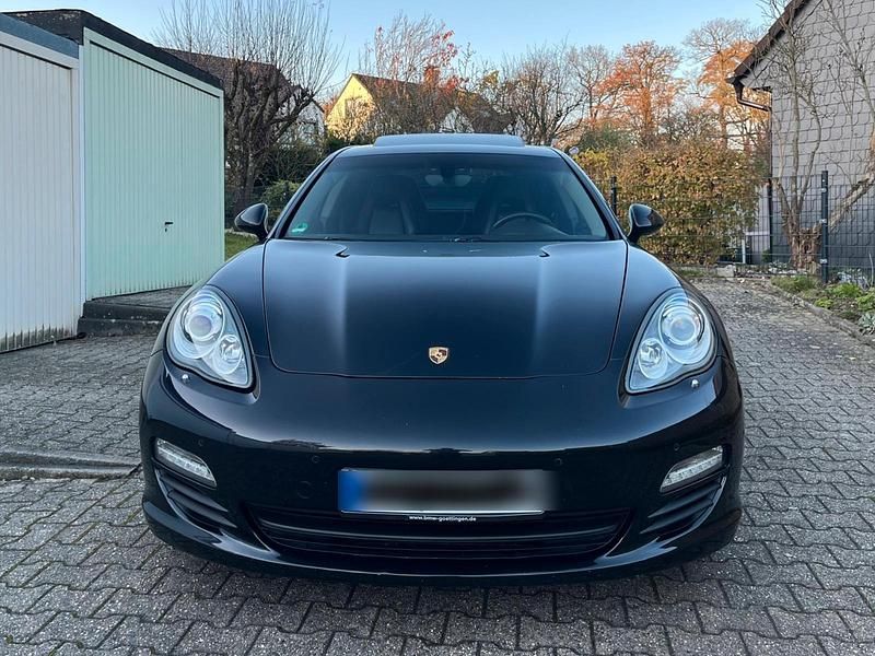 Gebraucht Porsche Panamera 250 PS (183 kW) 2012 Schwarz Kleinwagen