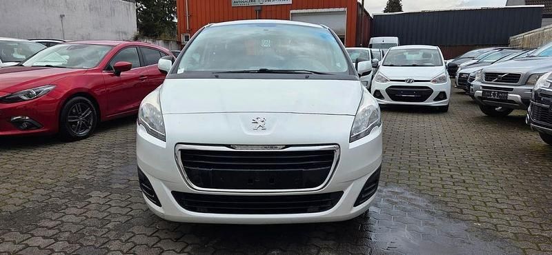 Gebraucht Peugeot 5008 Access 114 PS (83 kW) 2014 Weiß Van / Kleinbus