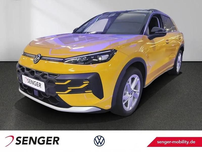 Neu VW T-Roc Life 150 PS (110 kW) 2025 Gelb SUV