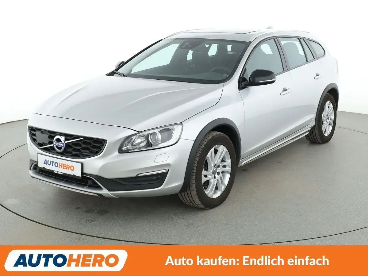 Gebraucht Volvo V60 CC Plus 190 PS (139 kW) 2017 Kombi