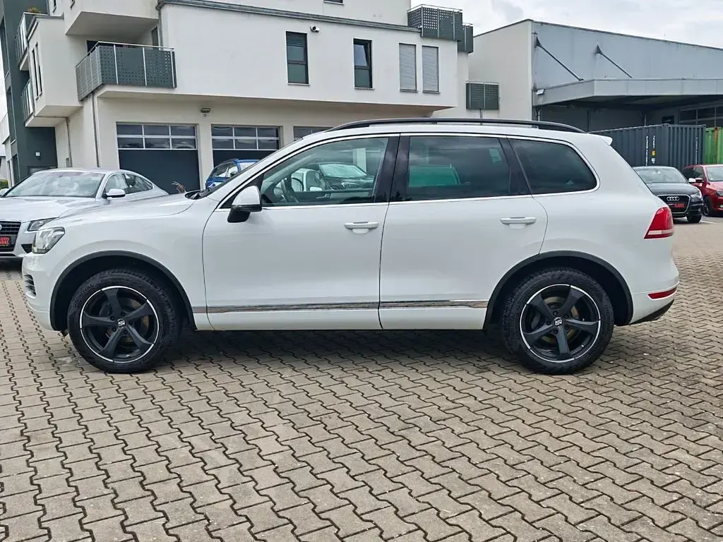 Gebraucht VW Touareg 204 PS (150 kW) 2012 Weiß SUV