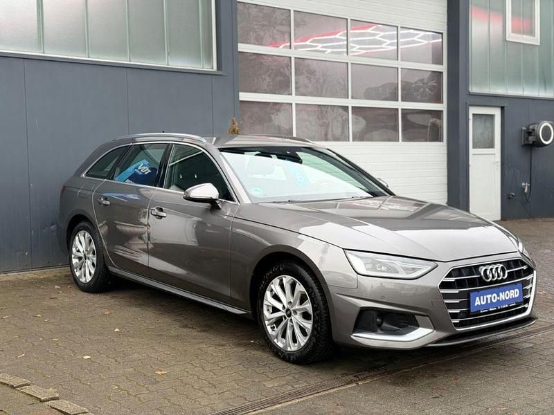 Grau Gebraucht 2021 Audi A4 Advanced Kombi | 21.900 € (Etwas zu teuer) - Bild 1/4