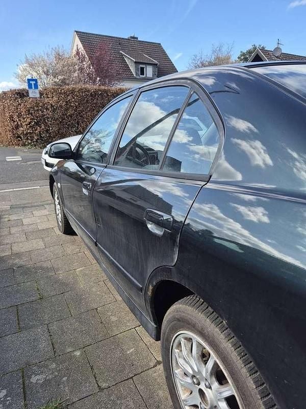 Gebraucht Mitsubishi Galant 137 PS (100 kW) 2000 Grün Limousine