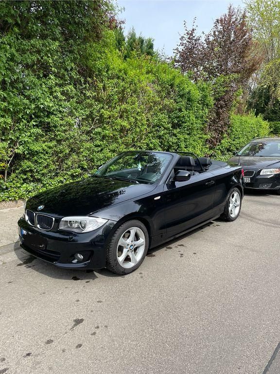 Gebraucht BMW 118 143 PS (105 kW) 2014 Schwarz Kleinwagen