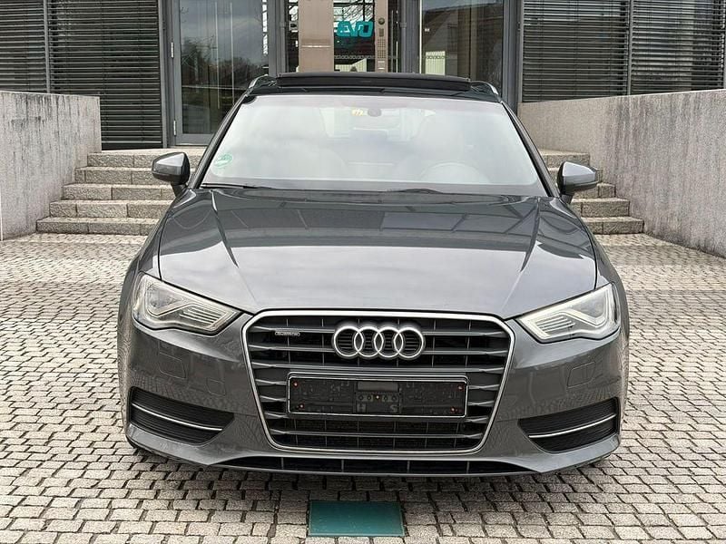 Gebraucht Audi A3 S-Line 184 PS (135 kW) 2015 Grau Limousine