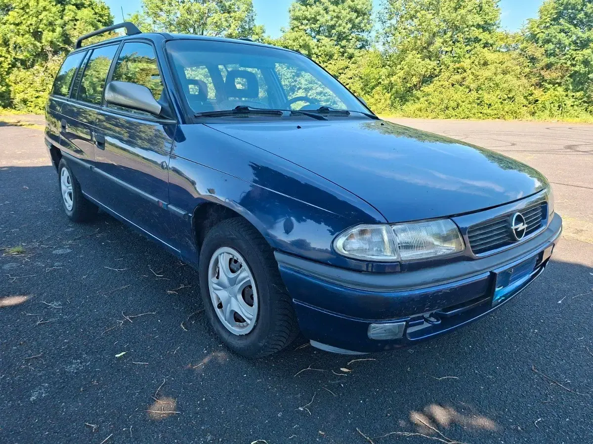 Occasion Opel Astra 75 ch (55 kW) 1997 Bleue Break