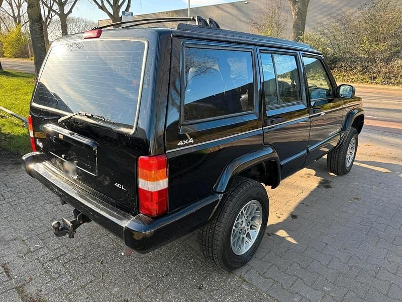 Gebraucht Jeep Cherokee Limited 178 PS (130 kW) 1998 Schwarz SUV