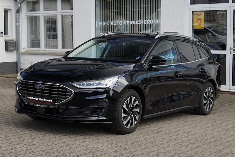 Gebraucht Ford Focus Titanium 125 PS (91 kW) 2025 Schwarz Limousine