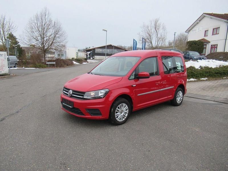 Gebraucht VW Caddy Trendline 75 PS (55 kW) 2019 Rot Van / Kleinbus
