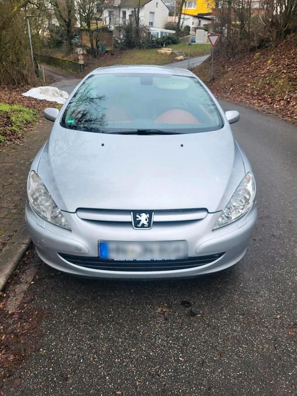 Silber Gebraucht 2003 Peugeot 307 CC Cabrio | 1.200 € (Fairer Preis) - Bild 1/4