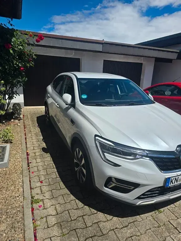 Gebraucht Renault Arkana Techno 140 PS (102 kW) 2022 Weiß SUV