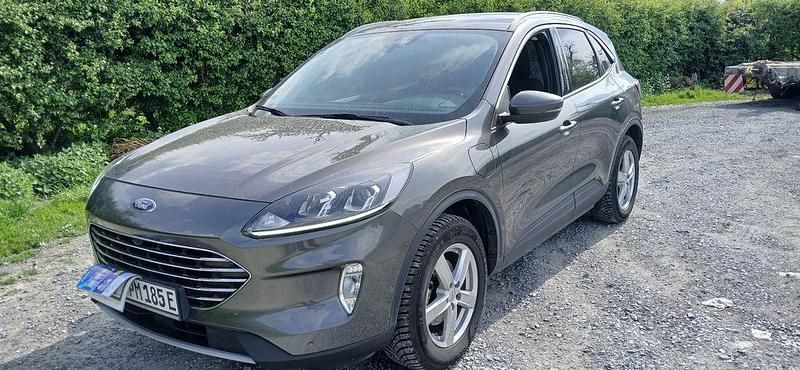 Gebraucht Ford Kuga Titanium 152 PS (111 kW) 2022 Grau SUV