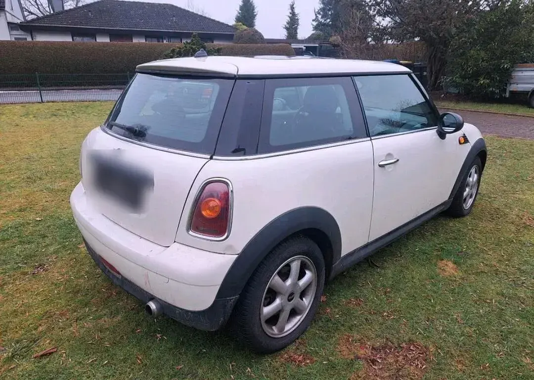 Gebraucht Mini Cooper 95 PS (69 kW) 2009 Weiß Kleinwagen