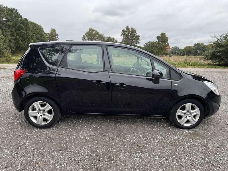 Gebraucht Opel Meriva 101 PS (74 kW) 2010 Saphirschwarz mineraleffekt Van / Kleinbus