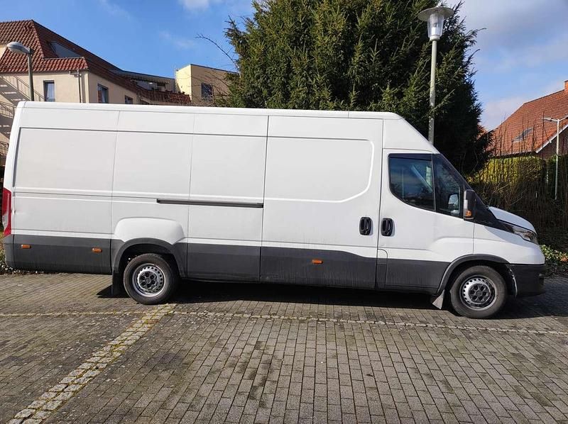 Gebraucht Iveco Daily 156 PS (114 kW) 2019 Van