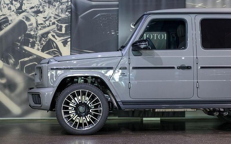 Neu Mercedes G63 AMG AMG 585 PS (430 kW) 2026 Grau SUV