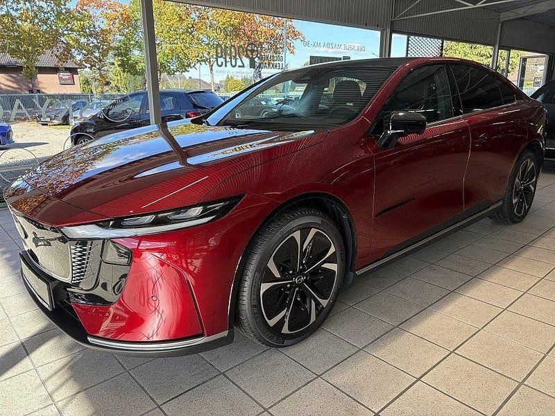 Rot Neu 2025 Mazda 6e Takumi-Line Limousine | 42.190 € (Fairer Preis) - Bild 1/4