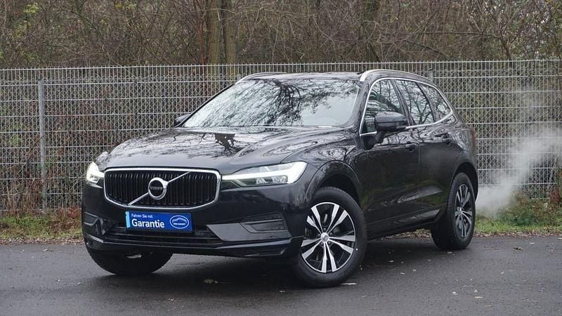 Schwarz Gebraucht 2021 Volvo XC60 Momentum SUV | 21.900 € (Superpreis) - Bild 1/4