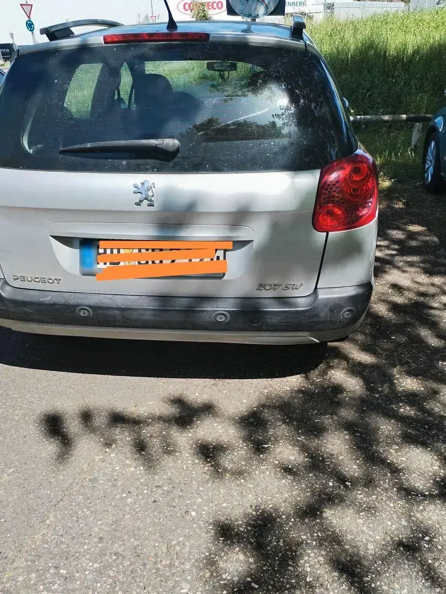 Gebraucht Peugeot 207 92 PS (67 kW) 2012 Grau Kombi