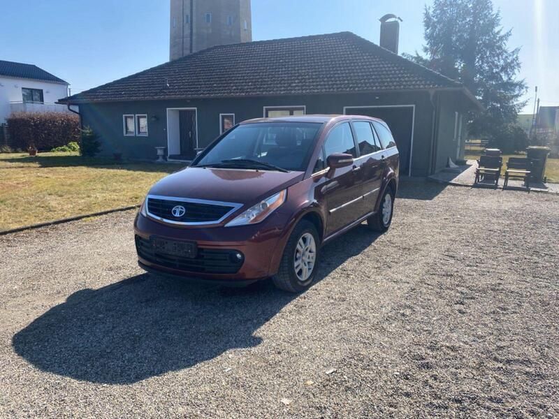 Rot Gebraucht 2015 Tata Aria SUV | 2.699 € - Bild 1/4