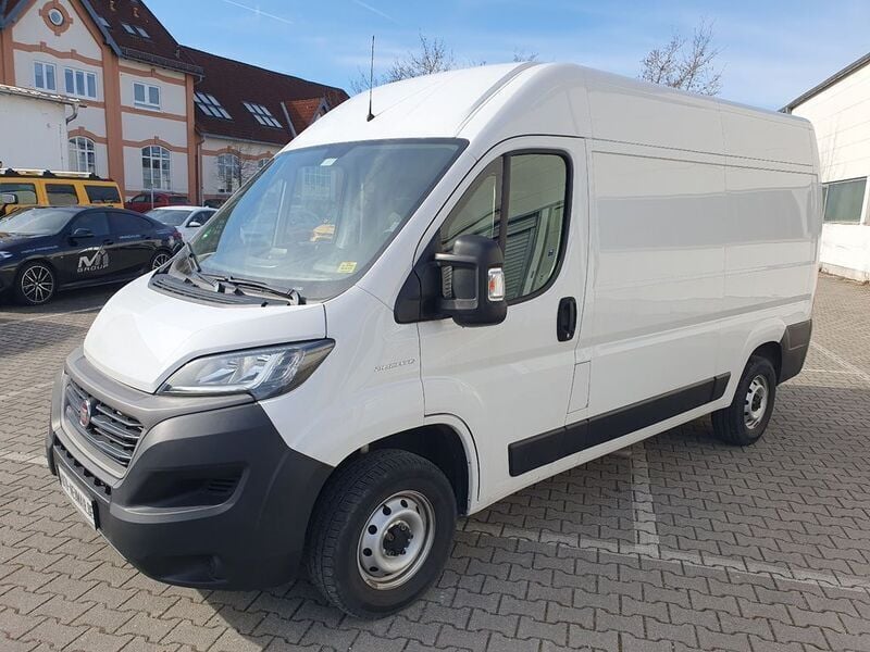 Weiß Gebraucht 2020 Fiat Ducato Van | 20.900 € (Fairer Preis) - Bild 1/4