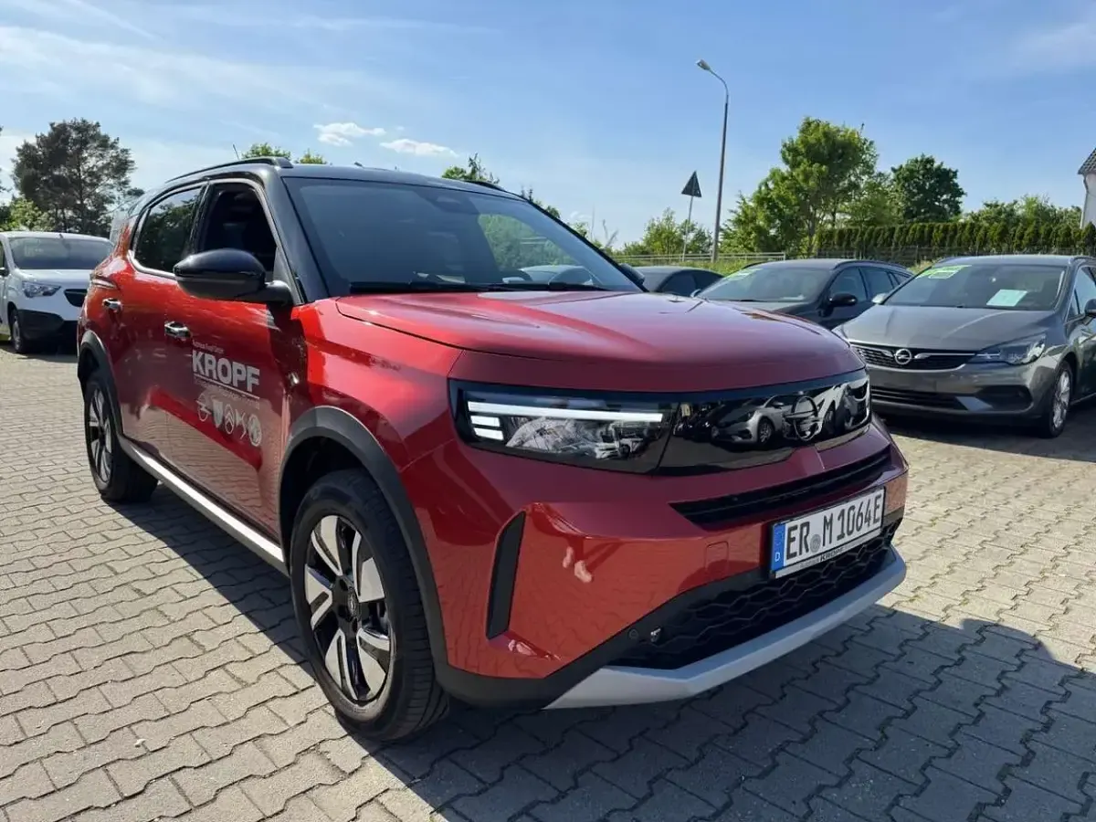 Neu Opel Frontera 83 kW (113 PS) 2025 Kanyon orange SUV