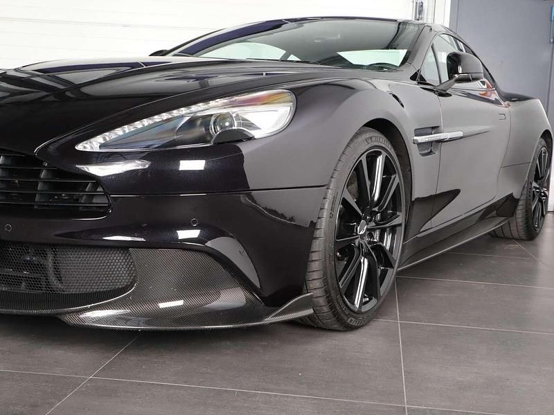 Używany Aston Martin Vanquish 604 KM (444 kW) 2017 Czarny Coupe