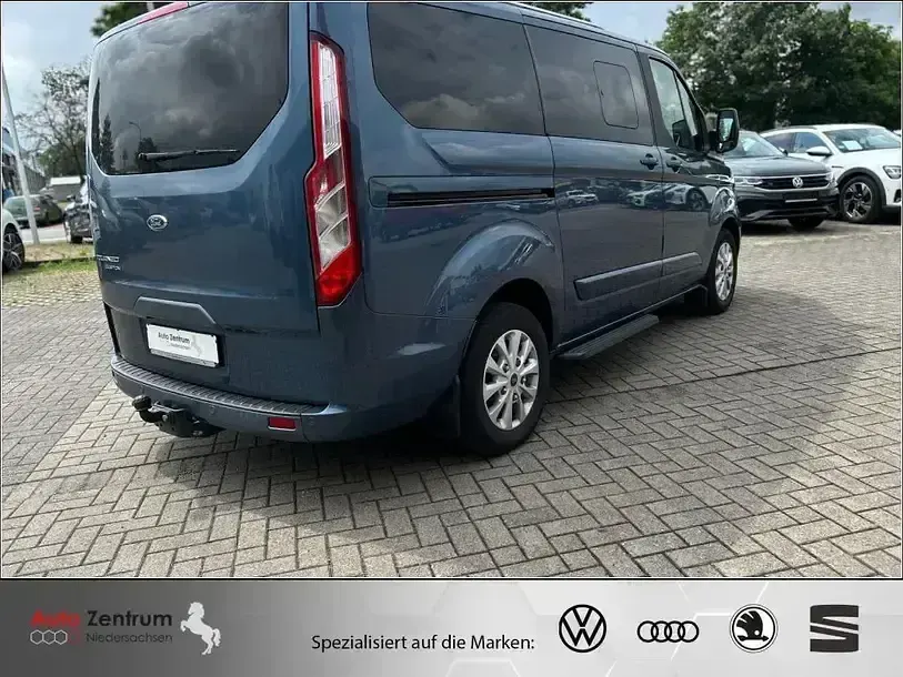 Gebraucht Ford Tourneo Custom Titanium 2019 Blue metallic Van