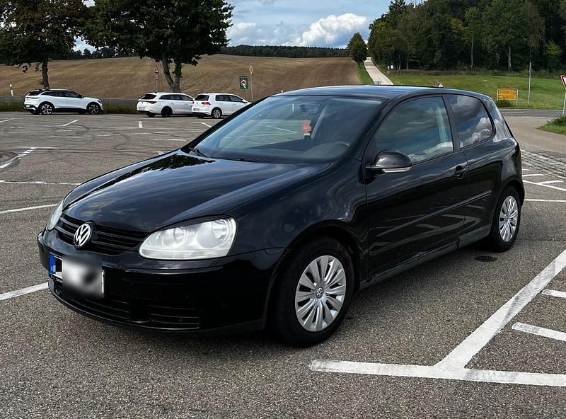 Schwarz Gebraucht 2006 VW Golf V Limousine | 2.500 € (Fairer Preis) - Bild 1/4