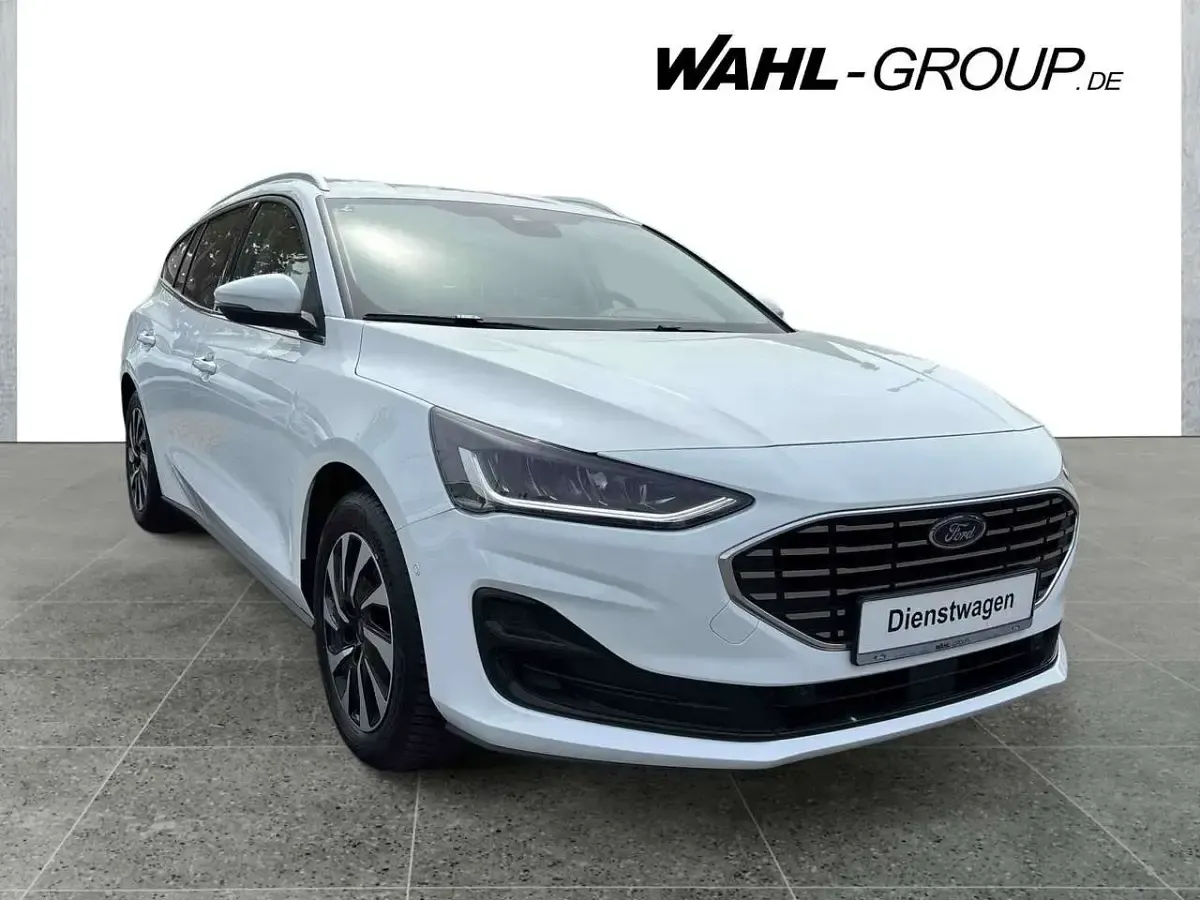 Gebraucht Ford Focus Titanium 125 PS (91 kW) 2024 Weiß Kombi