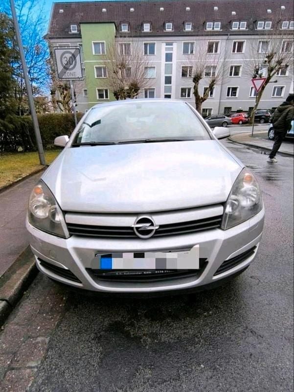 Gebraucht Opel Astra 105 PS (77 kW) 2004 Silber Limousine