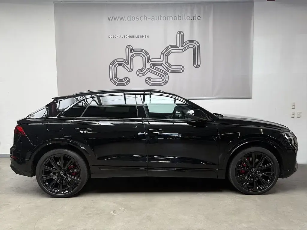 Gebraucht Audi Q8 S-Line 286 PS (210 kW) 2025 Mythosschwarz SUV