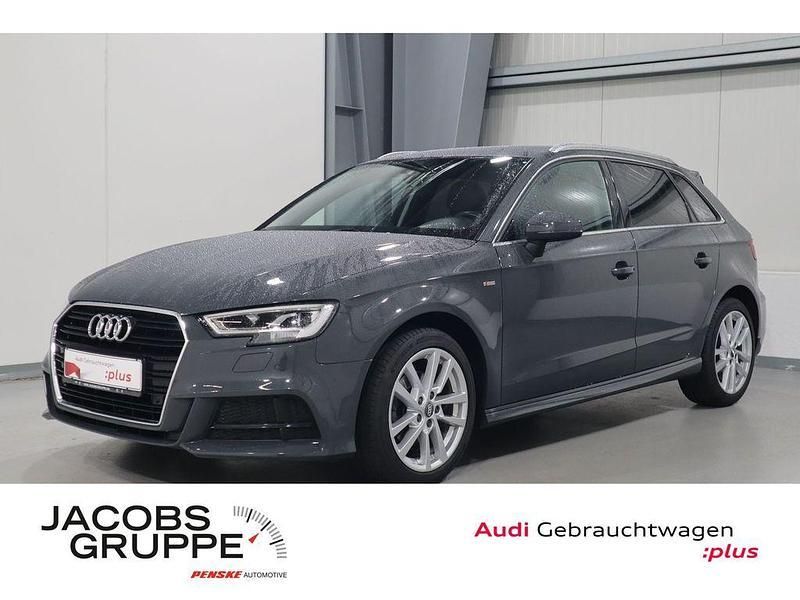 Grau Gebraucht 2019 Audi A3 Sportback S-Line Limousine | 19.970 € (Etwas zu teuer) - Bild 1/4