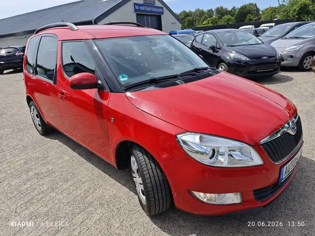 Gebraucht Skoda Roomster Fresh 105 PS (77 kW) 2014 Rot Van / Kleinbus