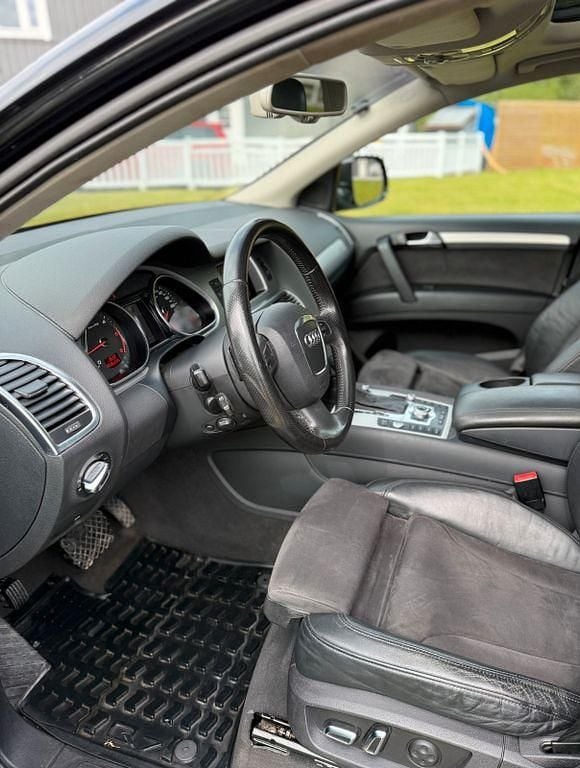 Schwarz Gebraucht 2010 Audi Q7 SUV | 9.082 € (Superpreis) - Bild 1/4