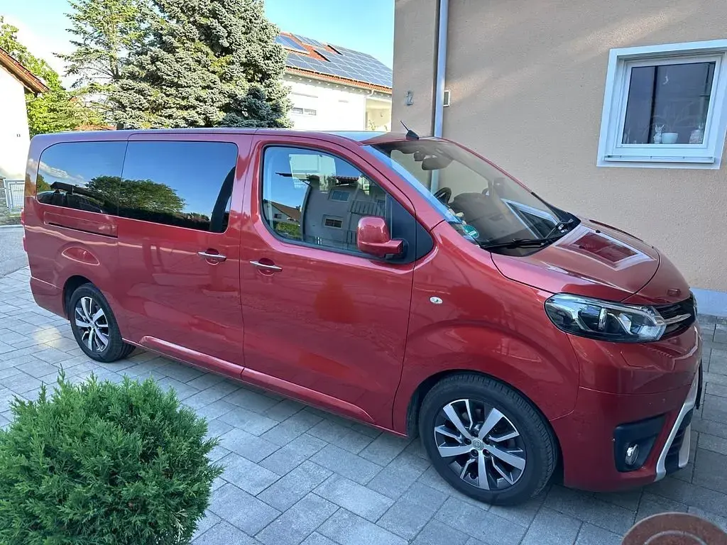 Gebraucht Toyota Proace 177 PS (130 kW) 2020 Orange Van / Kleinbus