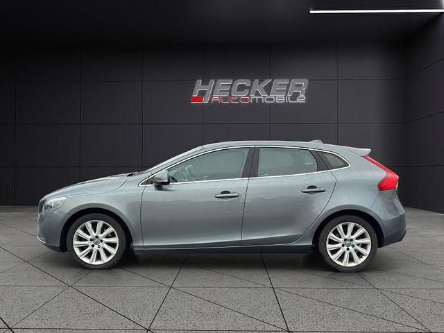 Gebraucht Volvo V40 Momentum 150 PS (110 kW) 2016 Osmium grey / metallic Kombi
