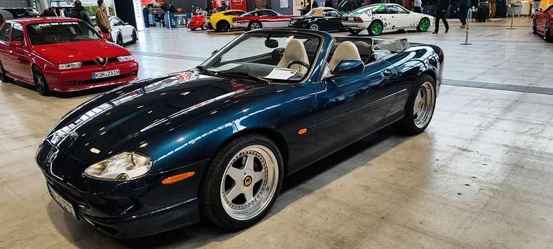 Gebraucht Jaguar XK8 284 PS (208 kW) 1998 Blau Cabrio
