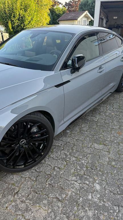 Grau Gebraucht 2021 Audi RS5 Sportback Ambiente Limousine | 57.900 € (Guter Preis) - Bild 1/4